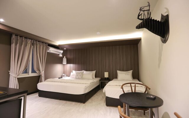 Hotel Idea Gupo