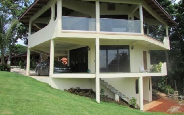 Vista Coiba Villas & Restaurant