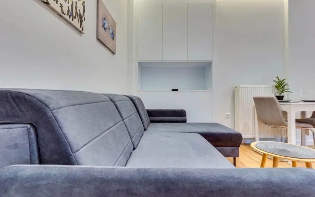 Elegant Flat 5 Walk to Metro Panormou
