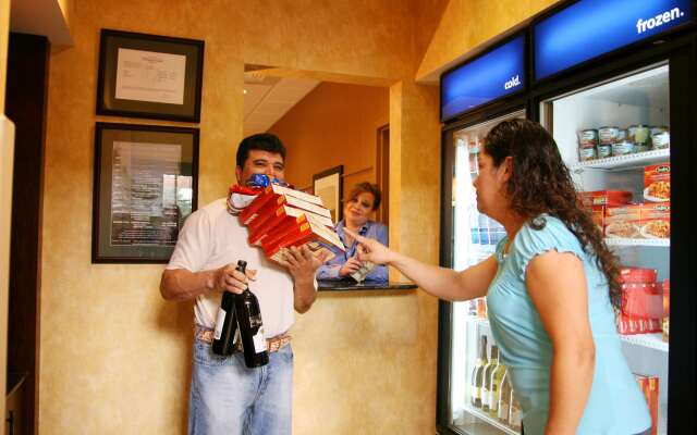 Hampton Inn and Suites Dobson