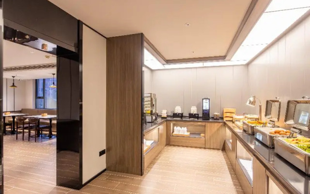 Hanting Hotel (Puyang Huanghe Road)