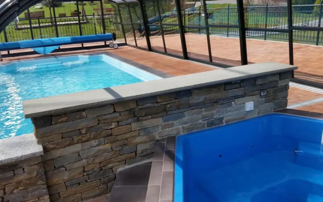 Folk Resort Domki i Apartamenty
