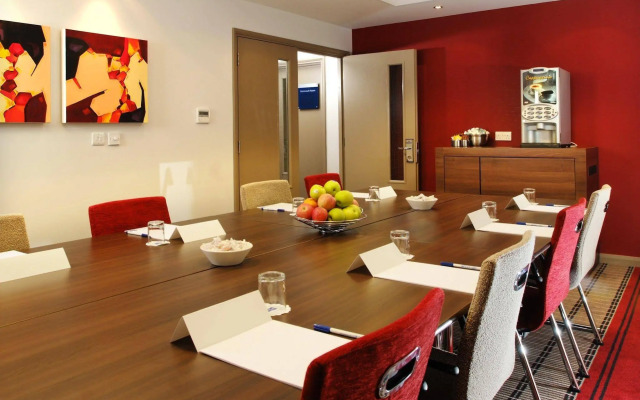 Holiday Inn Express Taunton East by IHG