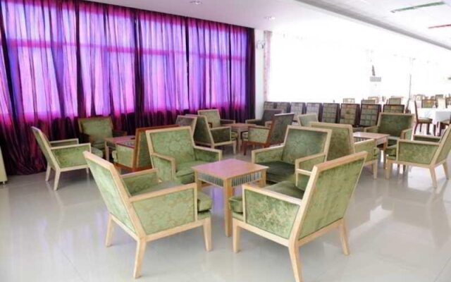 Hotel Ombaka Ritz