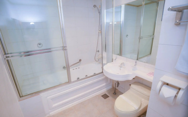 Noblesse Tourist Hotel