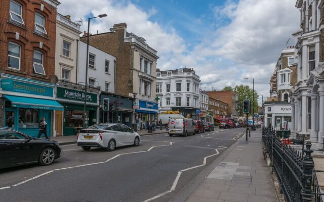 Stunning West Kensington Home by Olympia London