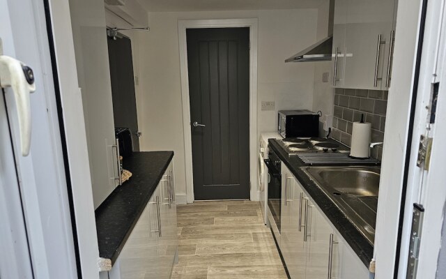Skyline Remarkable 2-bed Apartment in Swansea