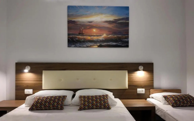 Hotel Santorini