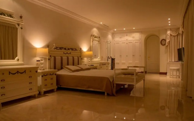 Luxury Villa Puerto Banus
