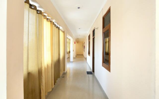 OYO 7671 Spark Inn