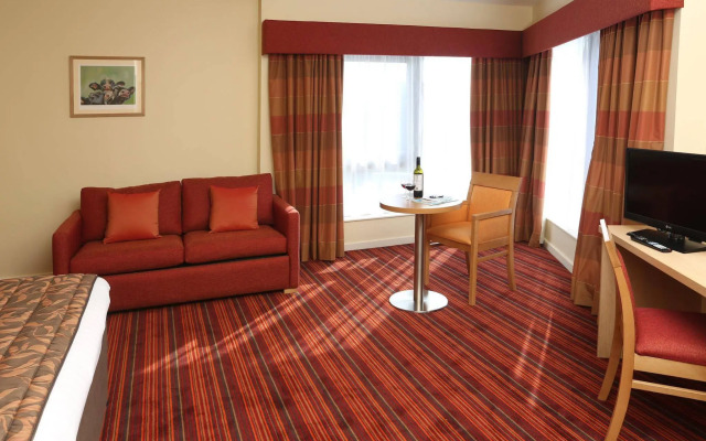Best Western Birmingham Metro Maypole Hotel