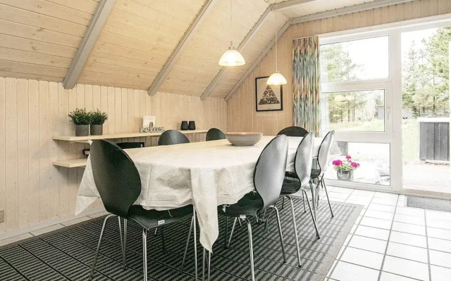 8 Person Holiday Home in Blavand