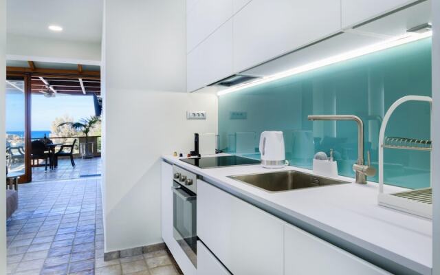 Xenios Dias Apartments