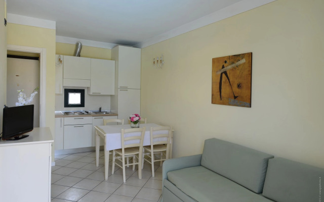 Le Terrazze Sul Lago Residence & Hotel