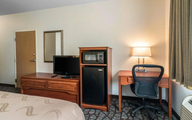 Quality Inn & Suites Sequim at Olympic National Park