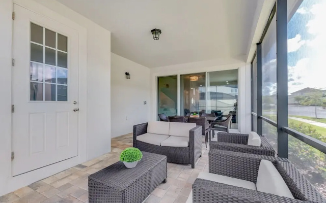 9013 Egret Mills Terrace