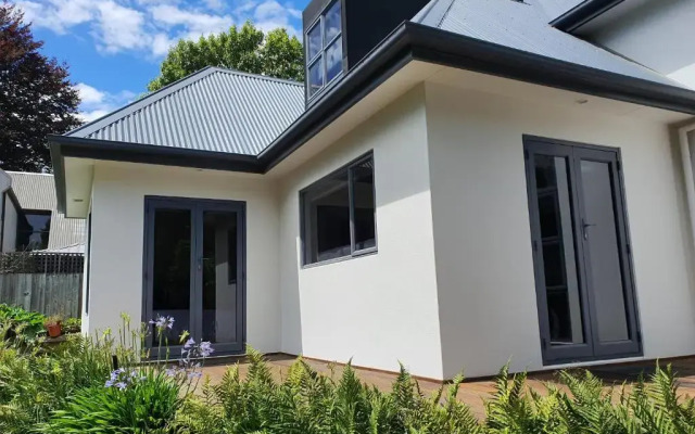 Christchurch Airport House