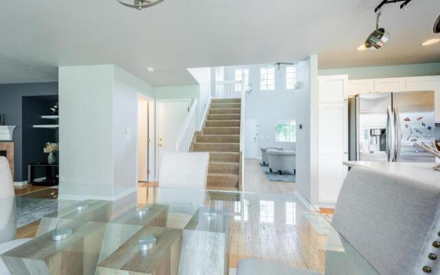 Spacious 4 bedroom 3.5 bathroom residential property