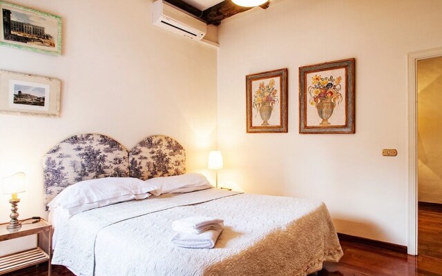 Clock Terrace House - FromHometoRome