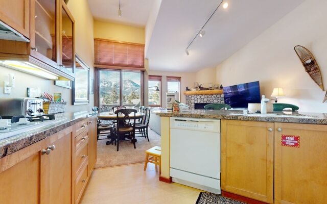 Snowcreek V #997 2 Bedroom Condo by RedAwning