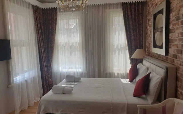 Bosphorus Bridge Hotel