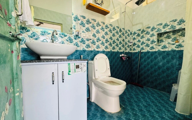 Paradise Inn by HBR