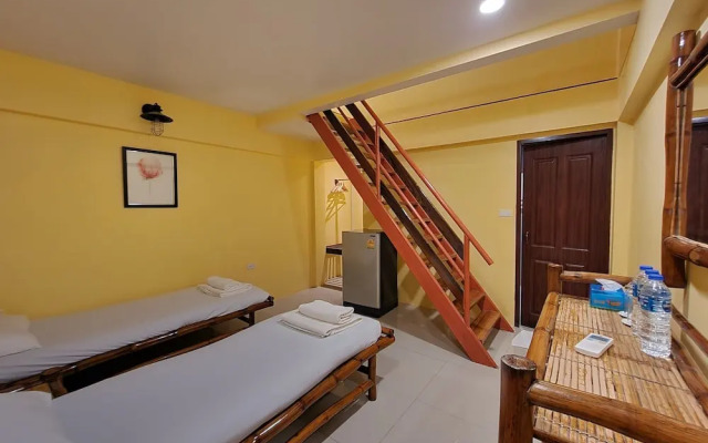 Sawasdee Lagoon Camping & Restaurant