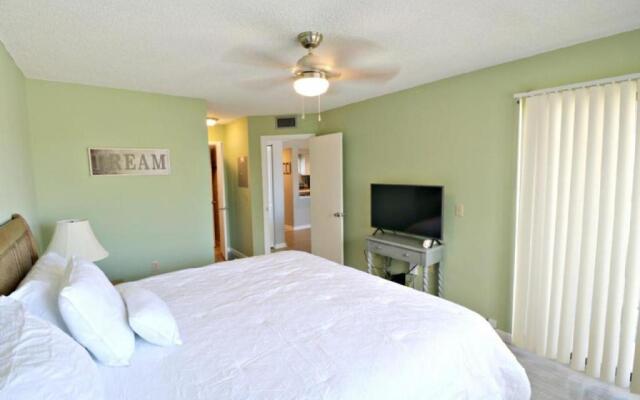 Ocean Village Club N36