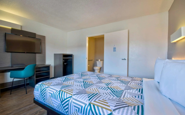 Motel 6 Santa Fe