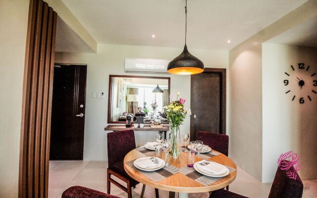 Luxury Condo 904 at The Padgett Place