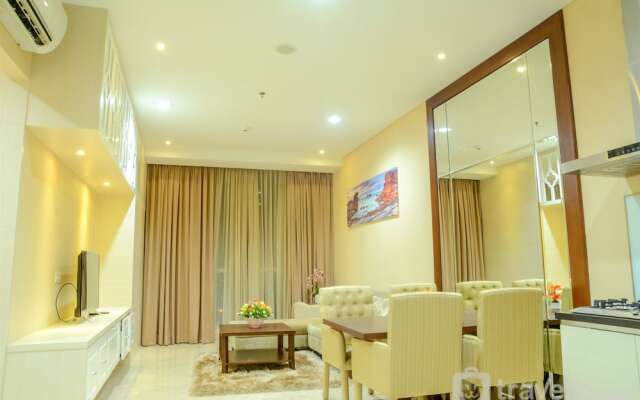 Spacious Four Winds Apartment with City View