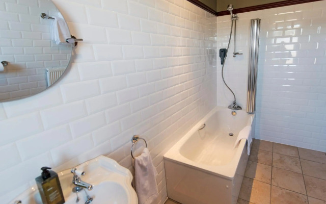 Nethybridge Hotel