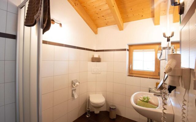 Beautiful Holiday Apartment in Umhausen With two Balconies