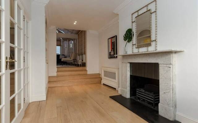 Beautiful 3Br House In Knightsbridge