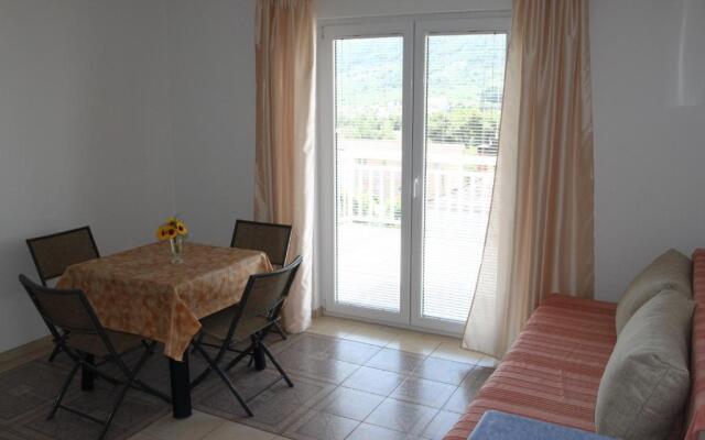 Apartments Marinko