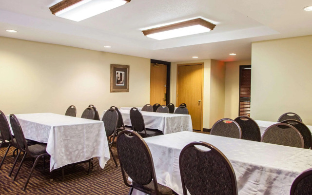 Quality Inn Bolingbrook I-55