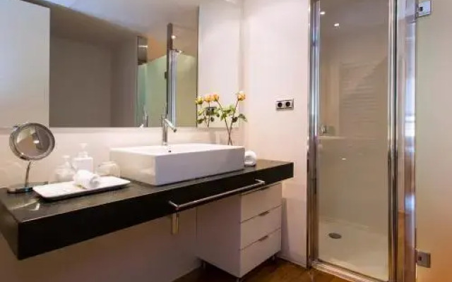 Fewdays Barcelona Apartments