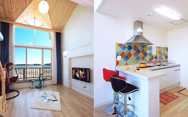 Gyeonpo Sea Travel Pension