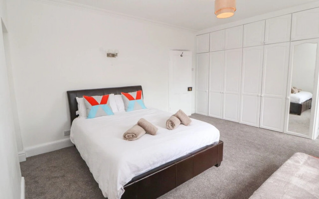 7 Lonsdale Terrace