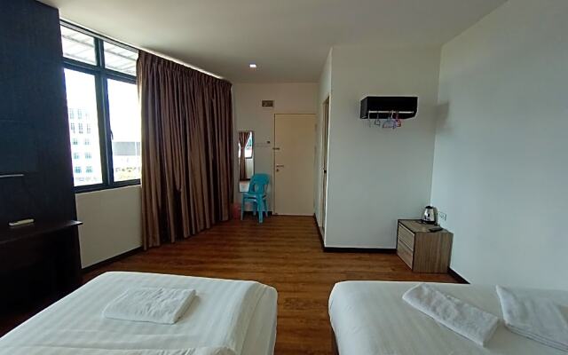 OYO 90102 7 Days Lodge