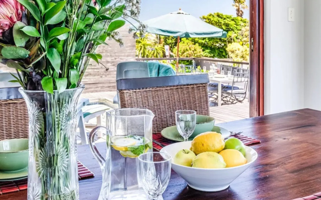 Alluring Seaside Retreat w Pool Stella di Mare