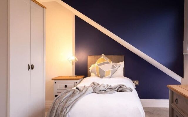 Grayson Court by Deardon Properties
