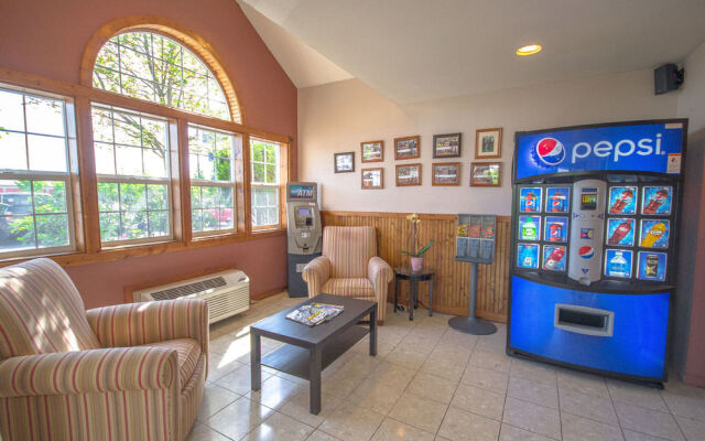 Auburn Travelodge Inn and Suites