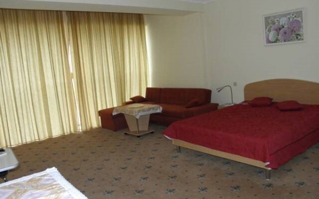 Paracels Hotel
