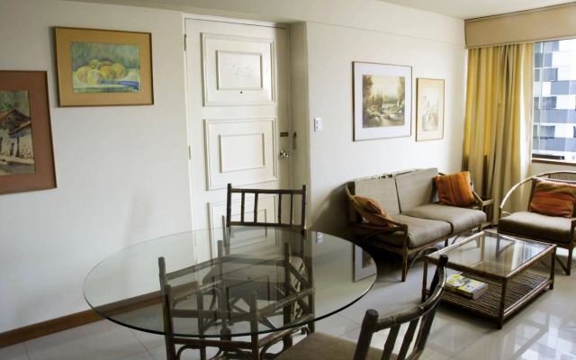 Suites Real Hotel