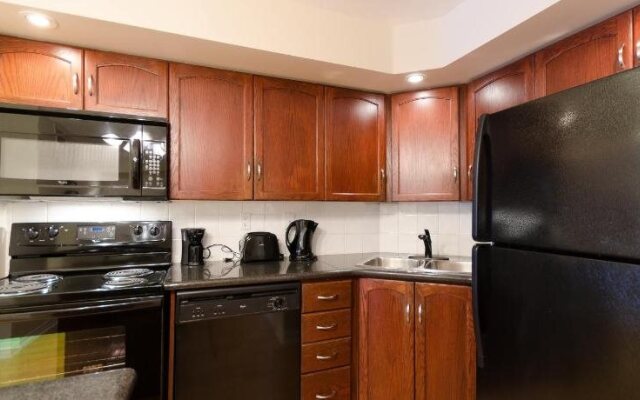 Royal Stays Suites - Blue Jays Way