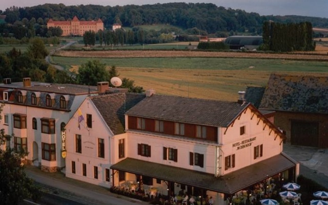 Hotel - Restaurant In den Hoof