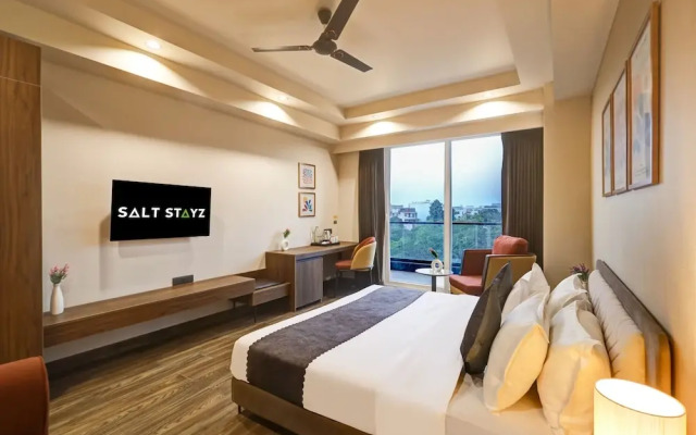 Saltstayz Premier – Golf Course Road & Sector 42