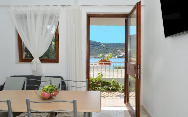 Paž - 28m from the beach - A3(4+1)