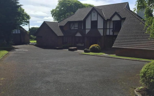 Tudor Lodge Guest Accommodation